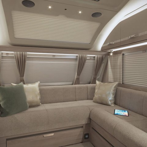 Challenger Grande 650L Front Lounge Night Time